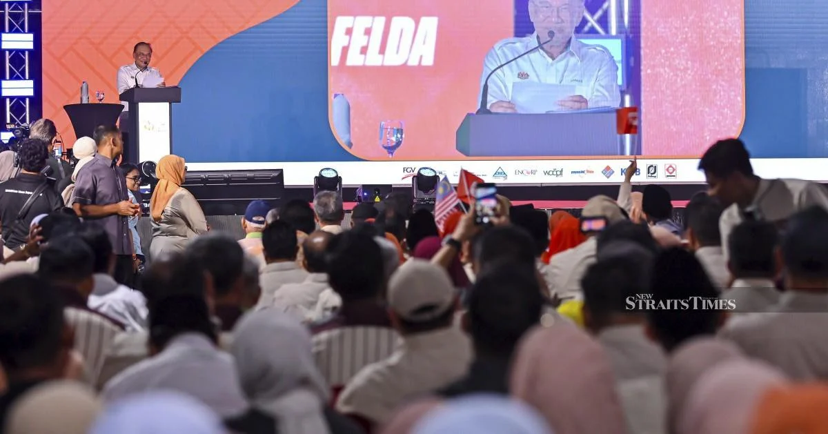 Anwar calls on Felda to break cycle of debt with stronger governance
