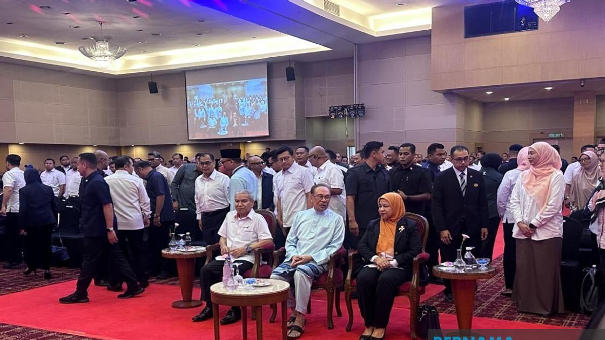 Anwar to Announce FELDA Findings Once Task Force Completes Investigation