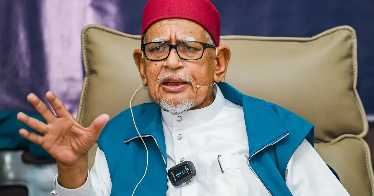 PAS President Hadi Maintains Stance on DAP Comments Despite Police Questioning