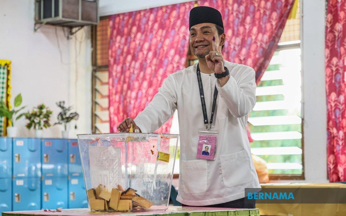 Onn Hafiz Votes in Johor State Election Battle