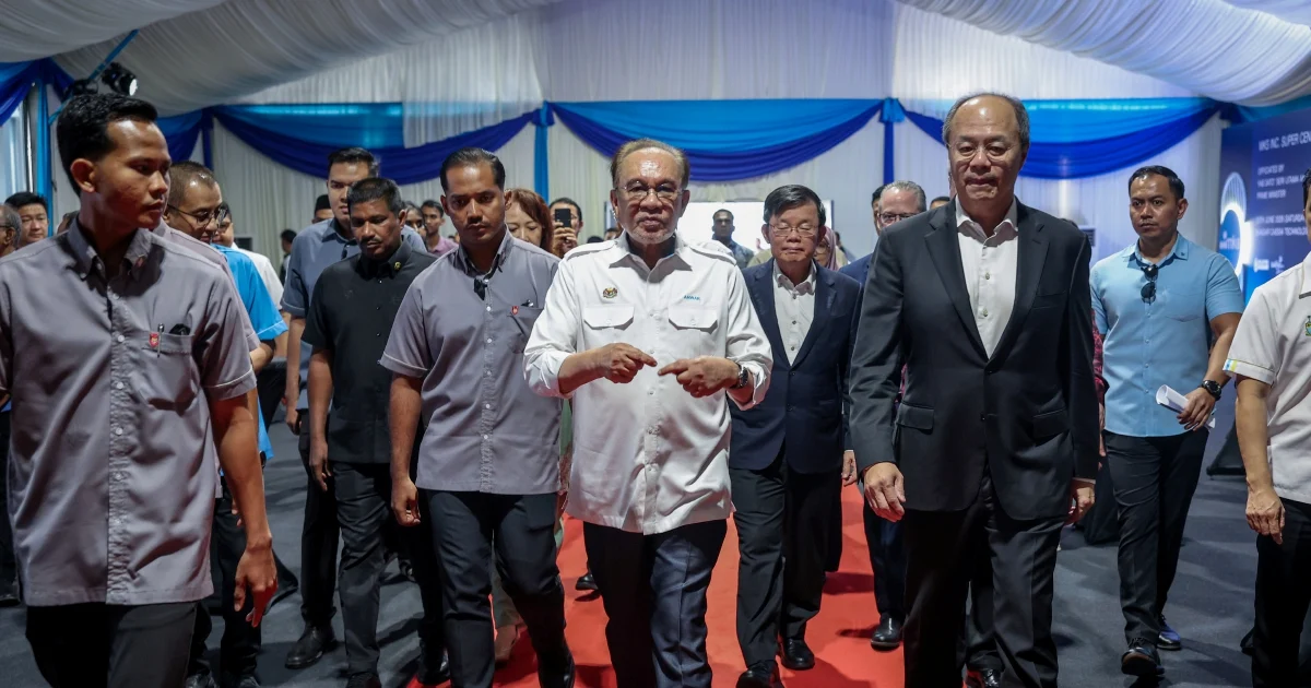 Malaysia's Balanced Foreign Policy Attracts Investors, Says Anwar