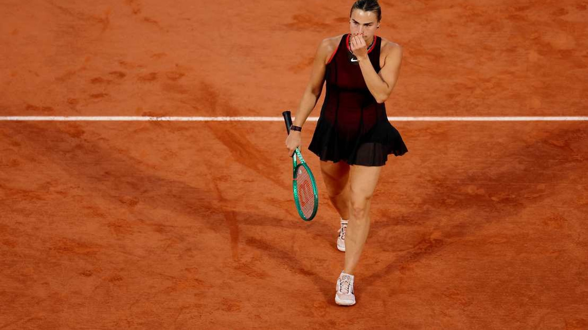 Osaka Upsets Sabalenka To Reach Wimbledon Quarterfinals For First Time