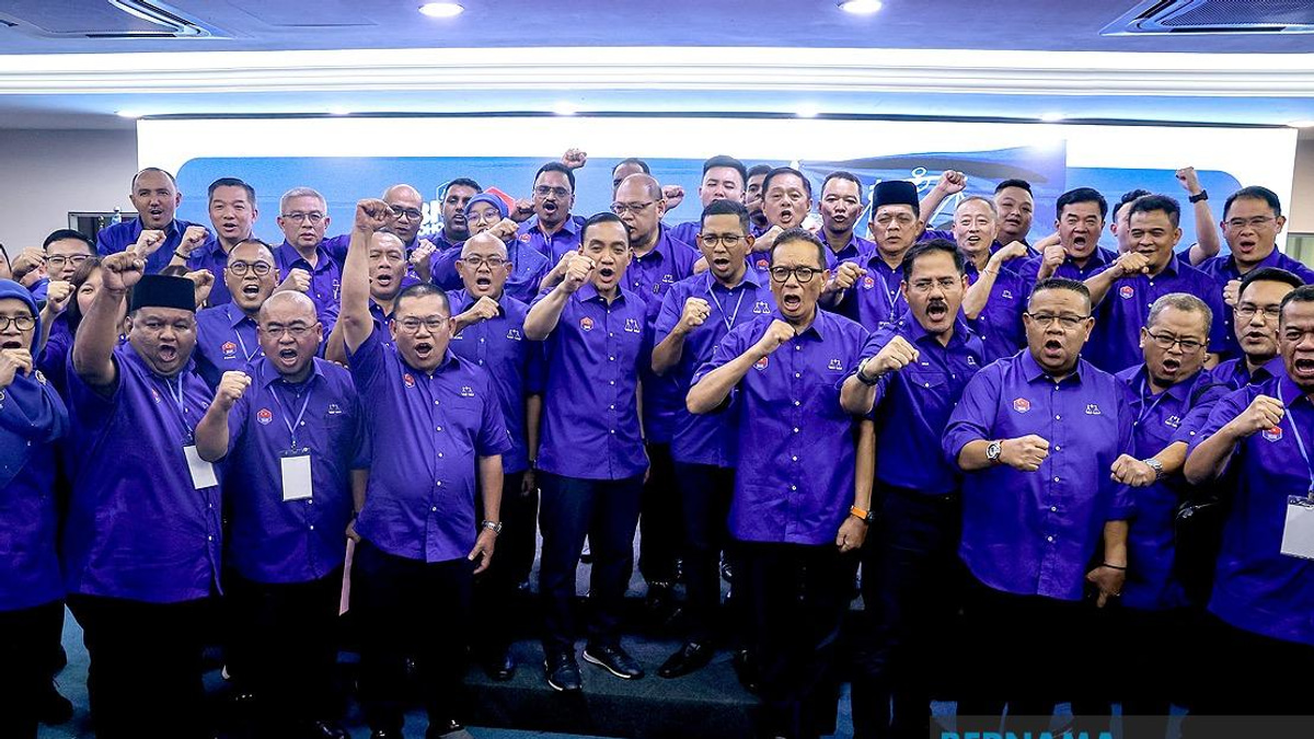 Adham Baba Returns to Contest Pasir Raja as BN Unveils 56-Candidate Slate for Johor Election
