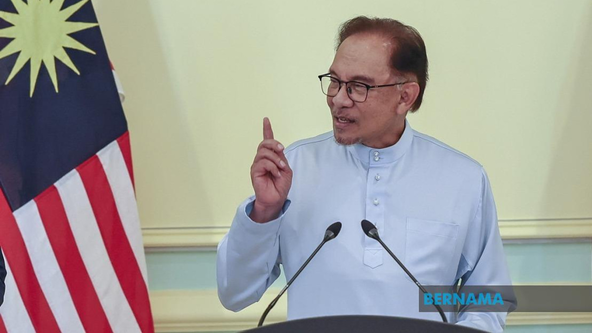Anwar's Gaza Strategy Combines Law, Diplomacy and Humanitarian Action, Says Analyst