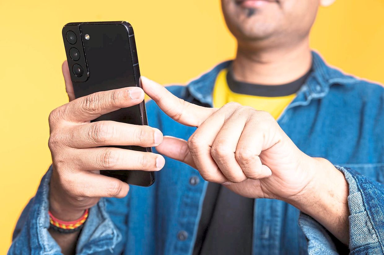 Personal Data Protection Office Launches Probe Into Maxis Customer Information Leak