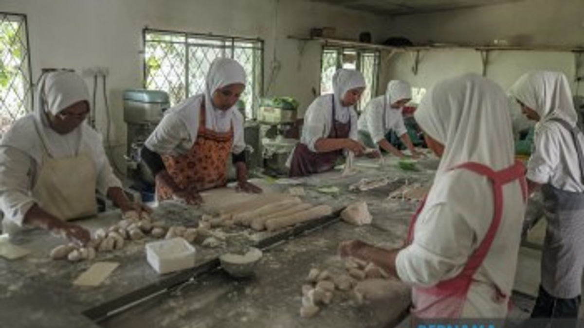 Malaysia's Halal Industry Master Plan Targets Import Substitution With 23 New Initiatives