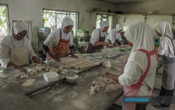 Malaysia's Halal Industry Master Plan Targets Import Substitution With 23 New Initiatives