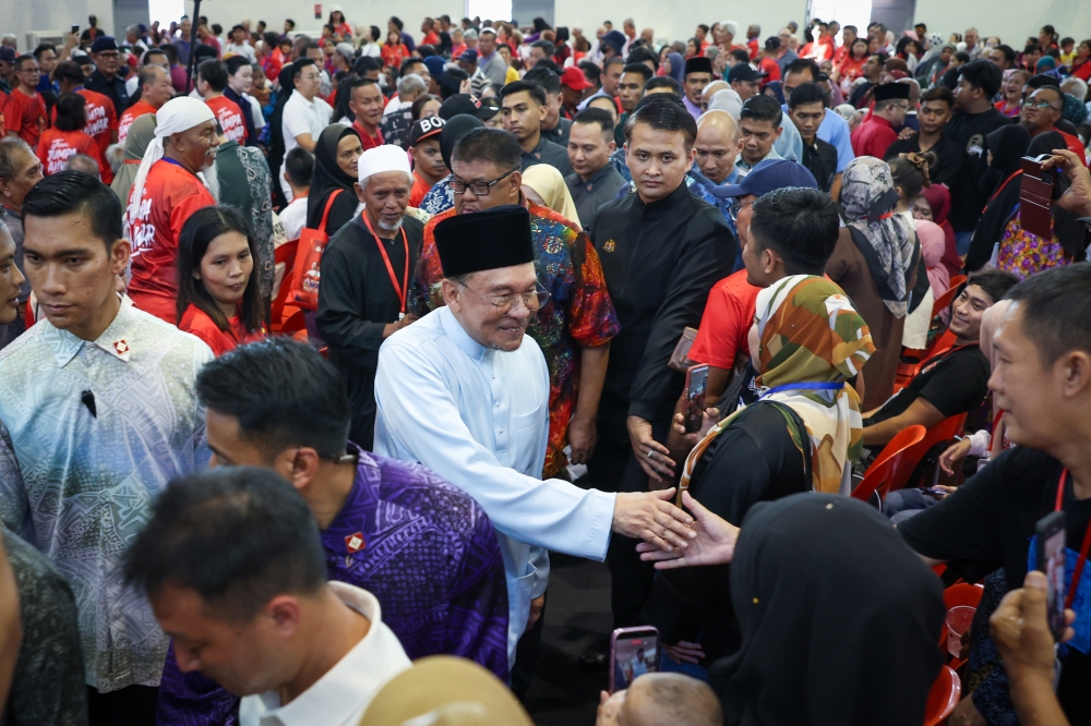 Anwar Ibrahim Undergoes Two-Day Specialist Medical Observation