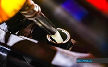 Malaysia's 2026 Fiscal Deficit Stays Near Target Despite RM25 Billion Fuel Subsidy Boost