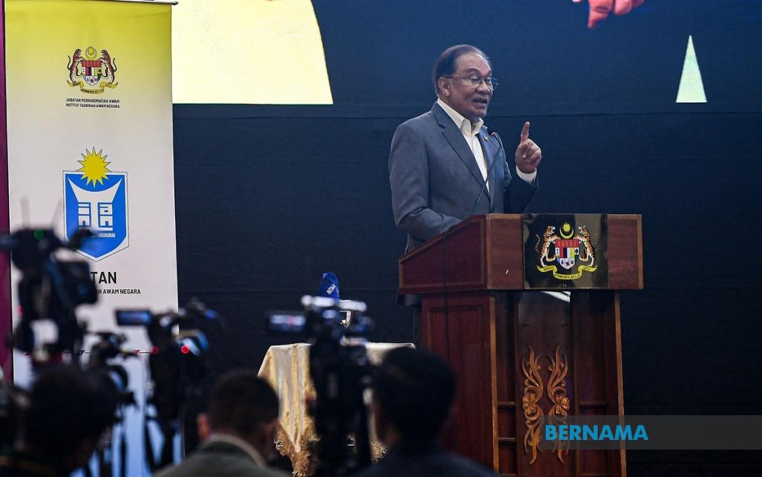 Anwar Ibrahim Clarifies Stern Approach to Civil Servants, Says Passion Drives His Leadership Style