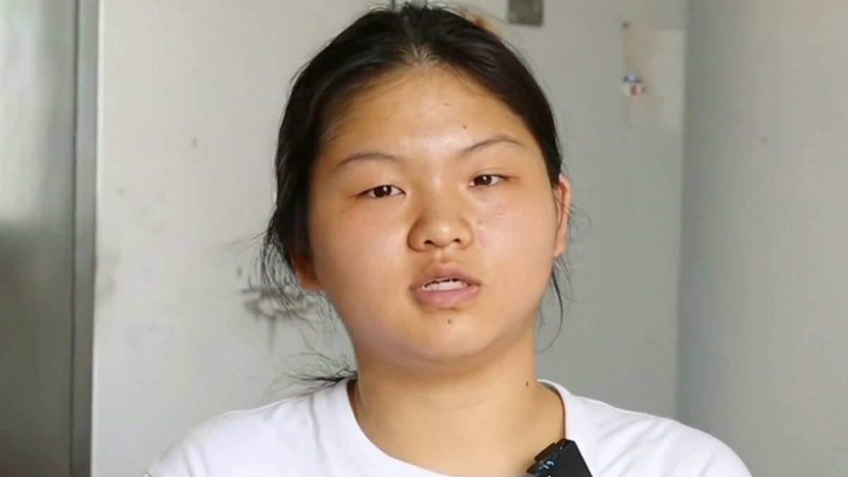 Chinese teenager's quiet resilience: orphaned gaokao student rejects aid for those in greater need