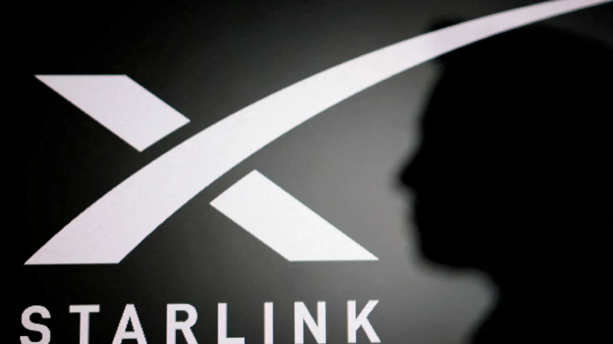 Israel Smuggled Starlink Devices Into Iran to Aid Protesters, Former PM Admits