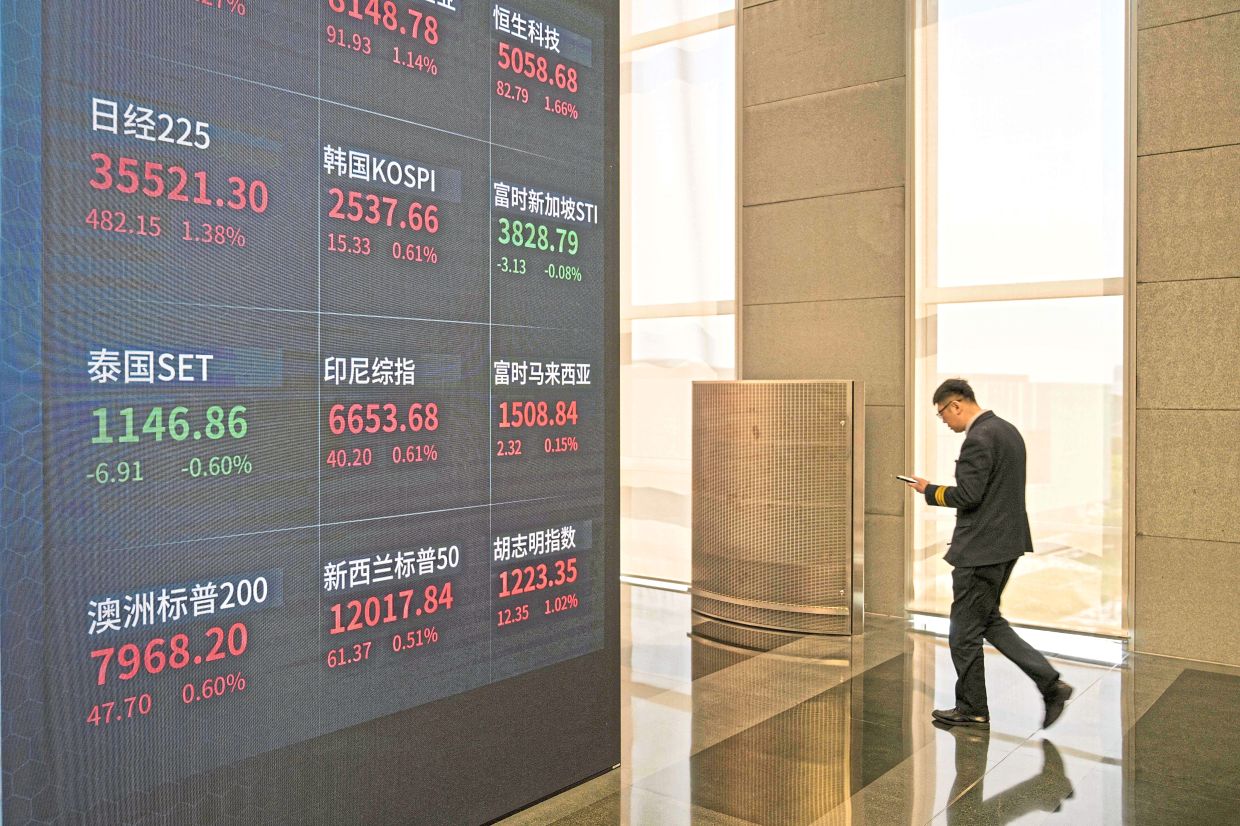China's Property Market Faces Fresh Turmoil as Beijing Overhauls Presale Funding System