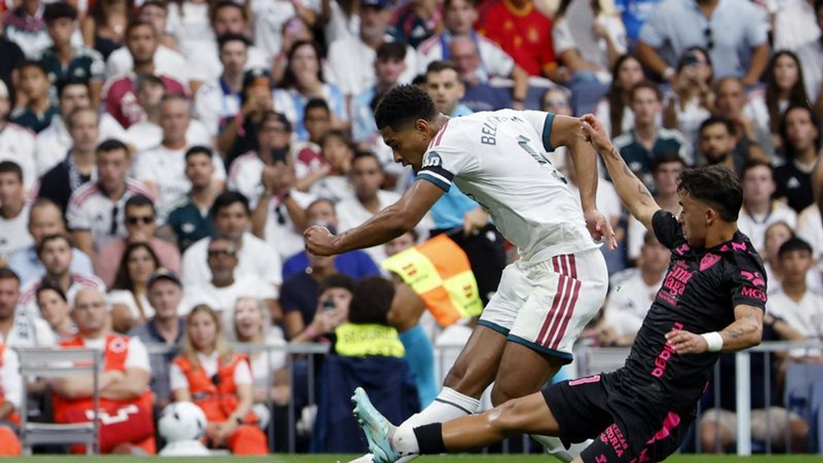 Real Madrid's Dominant Display Against Malaga Keeps Champions on Perfect LaLiga Path