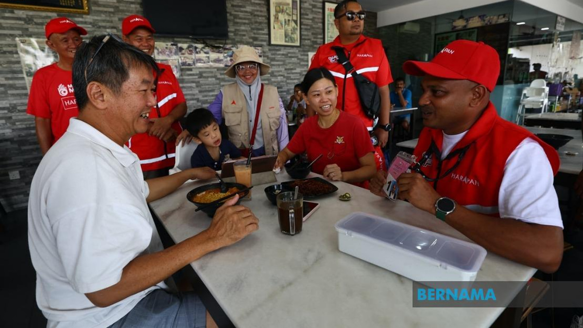 Guna Balakrishnan Pushes Final Campaign Drive in Layang-Layang as Johor Polls Near