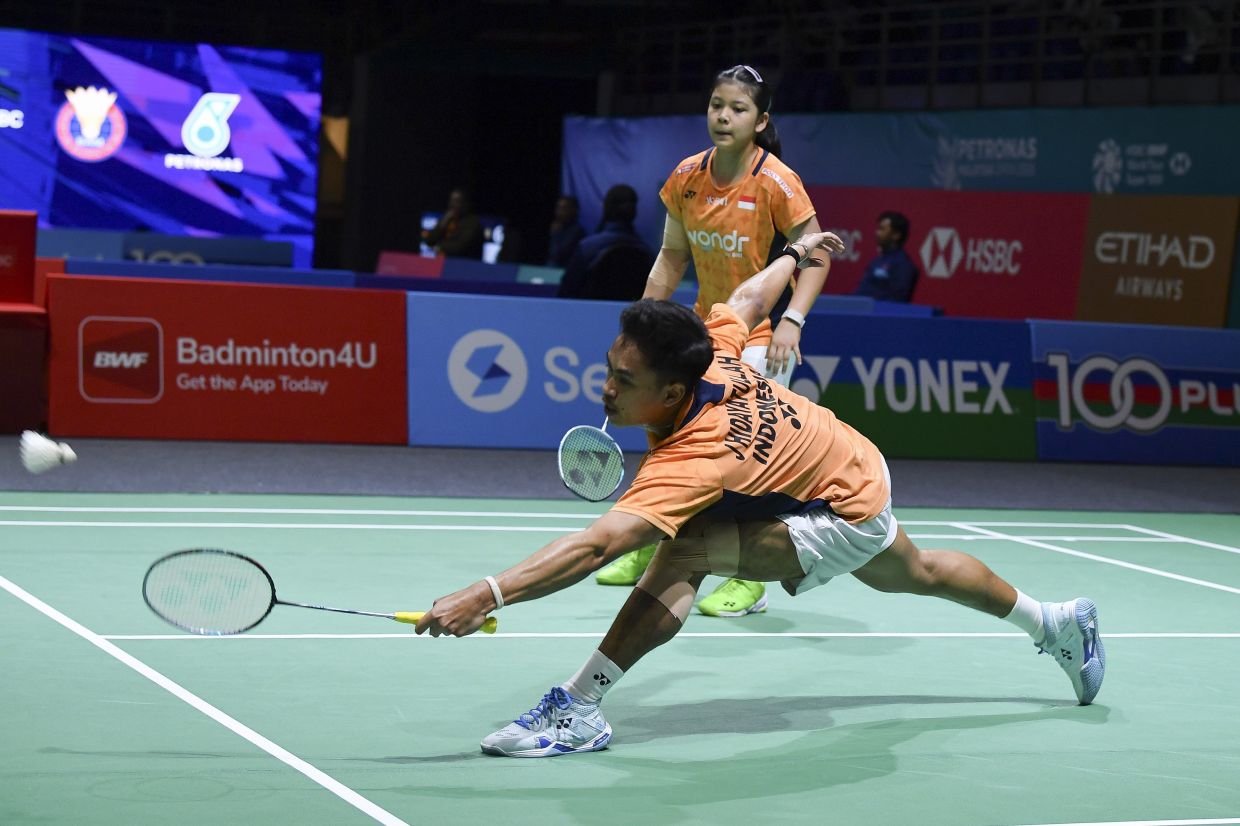 Indonesian badminton pairs withdraw from worlds as match-fixing investigation deepens
