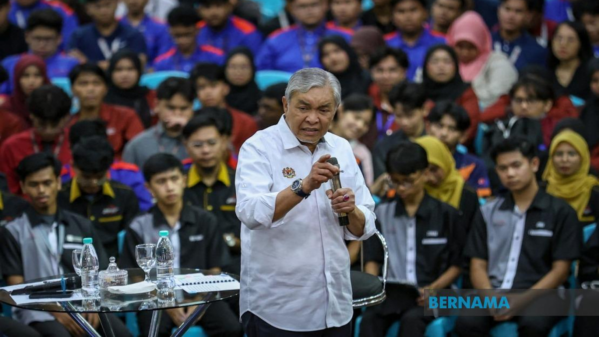 Deputy PM Zahid Urges Gig Economy Workers to Pursue TVET Training for Career Advancement