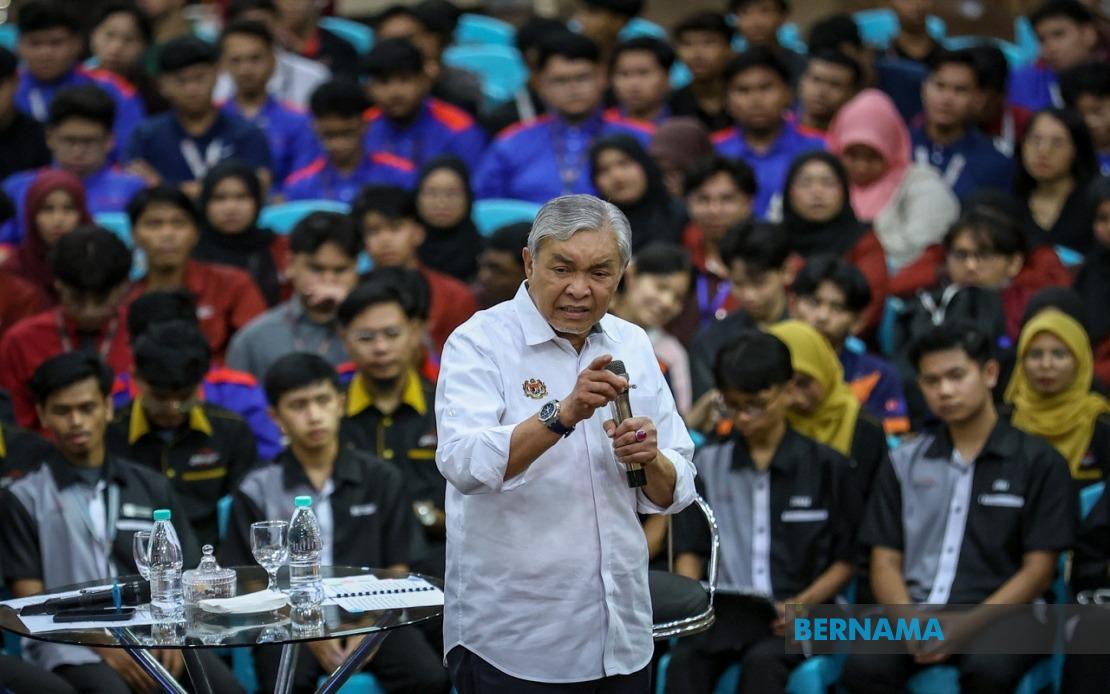 Deputy PM Zahid Urges Gig Economy Workers to Pursue TVET Training for Career Advancement