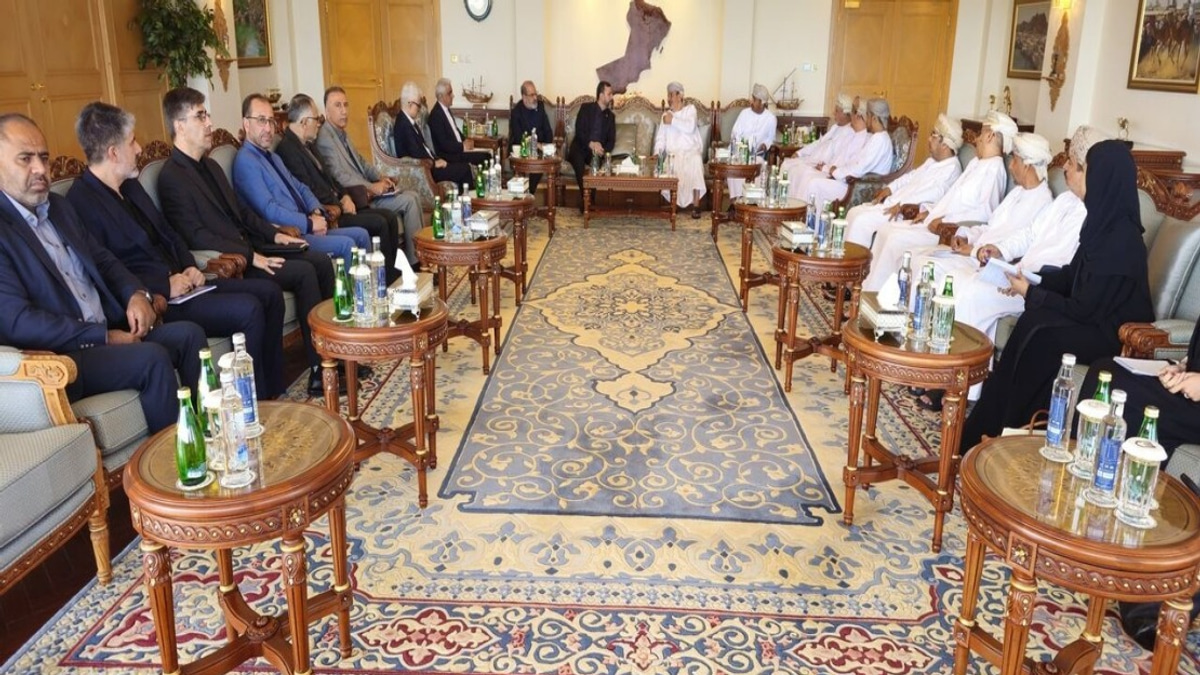 Iran and Oman Establish Joint Committee to Shape Strait of Hormuz Future
