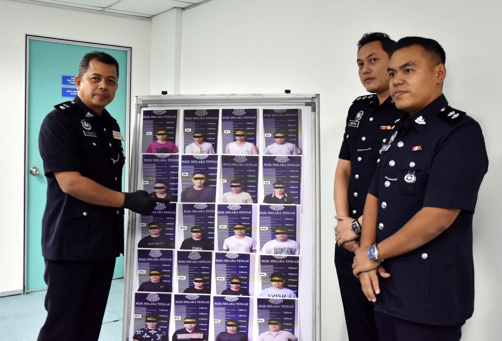 Police Dismantle Sprawling Investment Fraud Ring, Arrest 21 Chinese Nationals in Melaka Operation