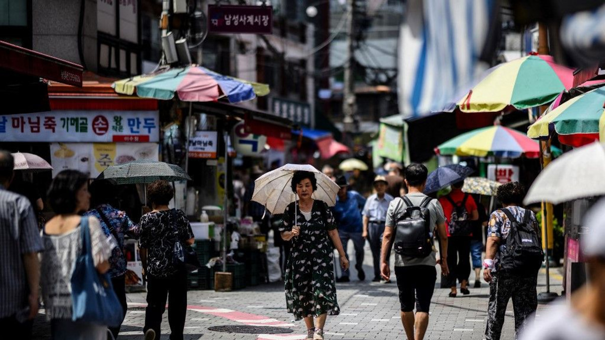 South Korea swelters as record-breaking heatwave pushes temperatures to 41.4°C