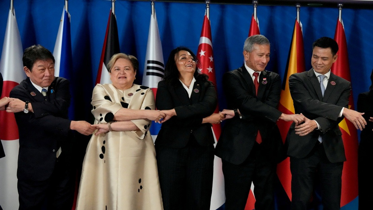 Japan, South Korea, Australia and New Zealand Push for Regional Resilience at ASEAN Manila Talks