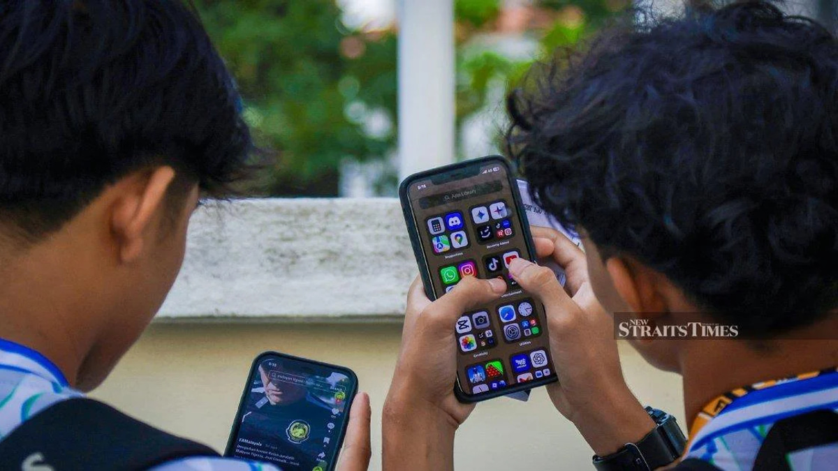 Tech Giants Face RM10 Million Penalties for Failing Age-Verification Rules, Fahmi Warns