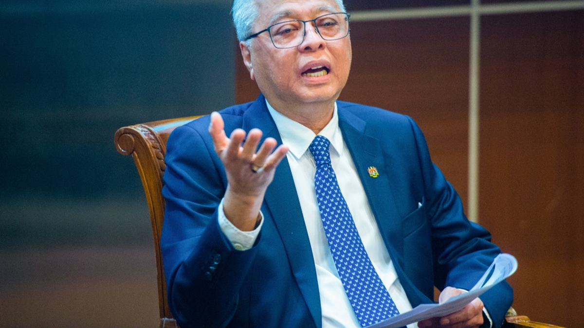 Former PM Ismail Sabri in stable condition following pacemaker implantation at IJN