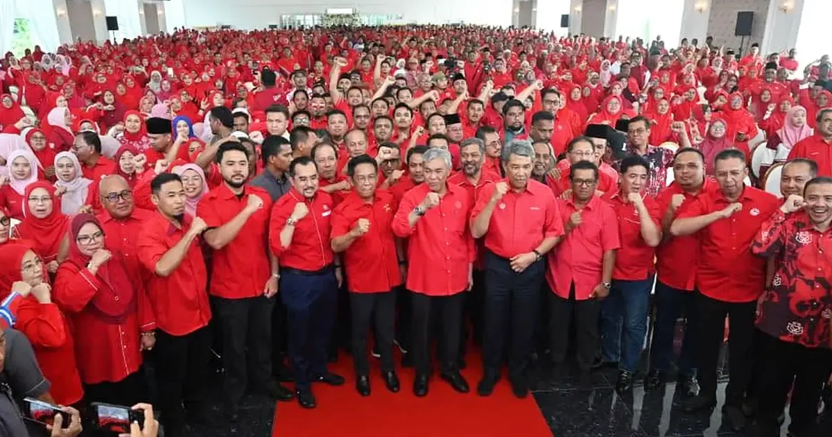 Ahmad Zahid Delegates Negeri Sembilan Poll Authority to Tok Mat