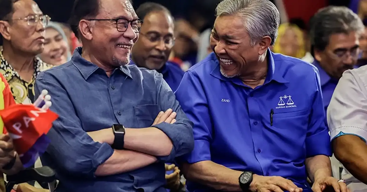 Zahid Counters Anwar's Poetry With Verse As BN Reaffirms Unity Government Pledge
