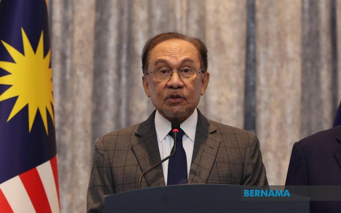 Media Must Balance Tech Innovation With Core Values, PM Anwar Tells Journalists