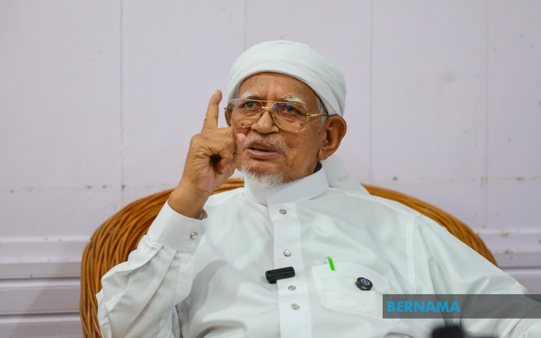 PAS Chief Claims Bersatu Has Lost PN Membership; Azmin Disputes Automatic Withdrawal