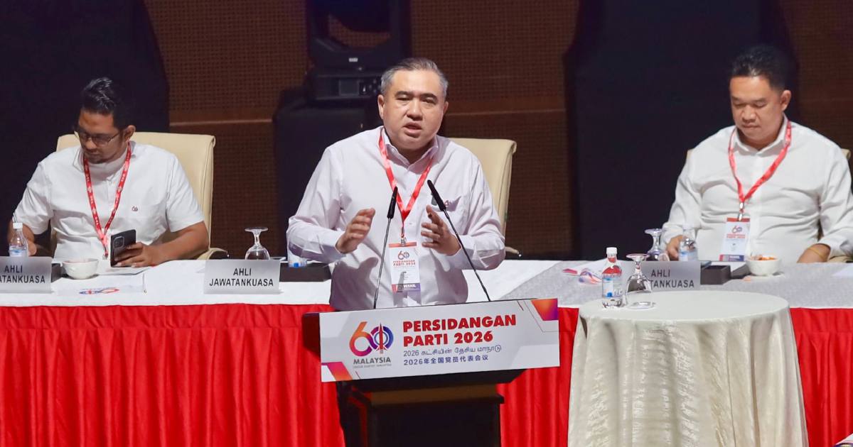 DAP Backs Anwar's Push to Scrap AUKU, Calls for Broader Educational Overhaul