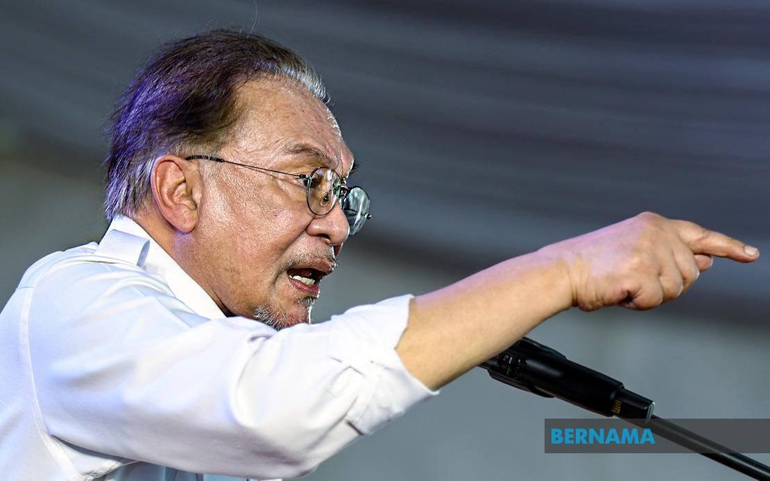 Leaders Must Engage Fairly With All Communities, Anwar Tells Johor Gathering