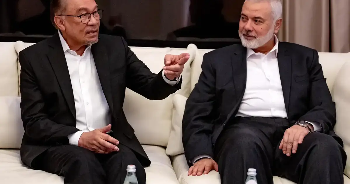Anwar Dismisses Claims of Hamas Training Camps in Malaysia, Clarifies Meeting with Trump