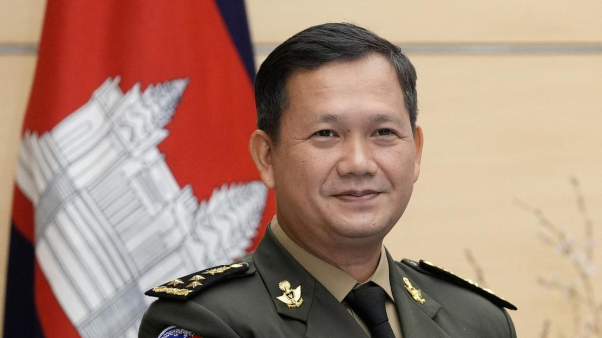 Cambodia Pivots Towards High-Tech Economy as Growth Slows