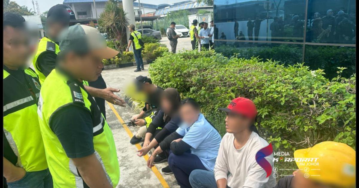 HR Officer and 80 Foreigners Held in Johor Factory Crackdown