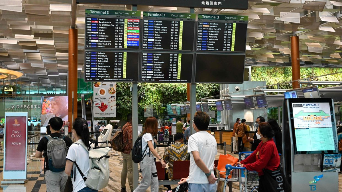 Hong Kong mother and son jailed in Singapore for violent airport fracas