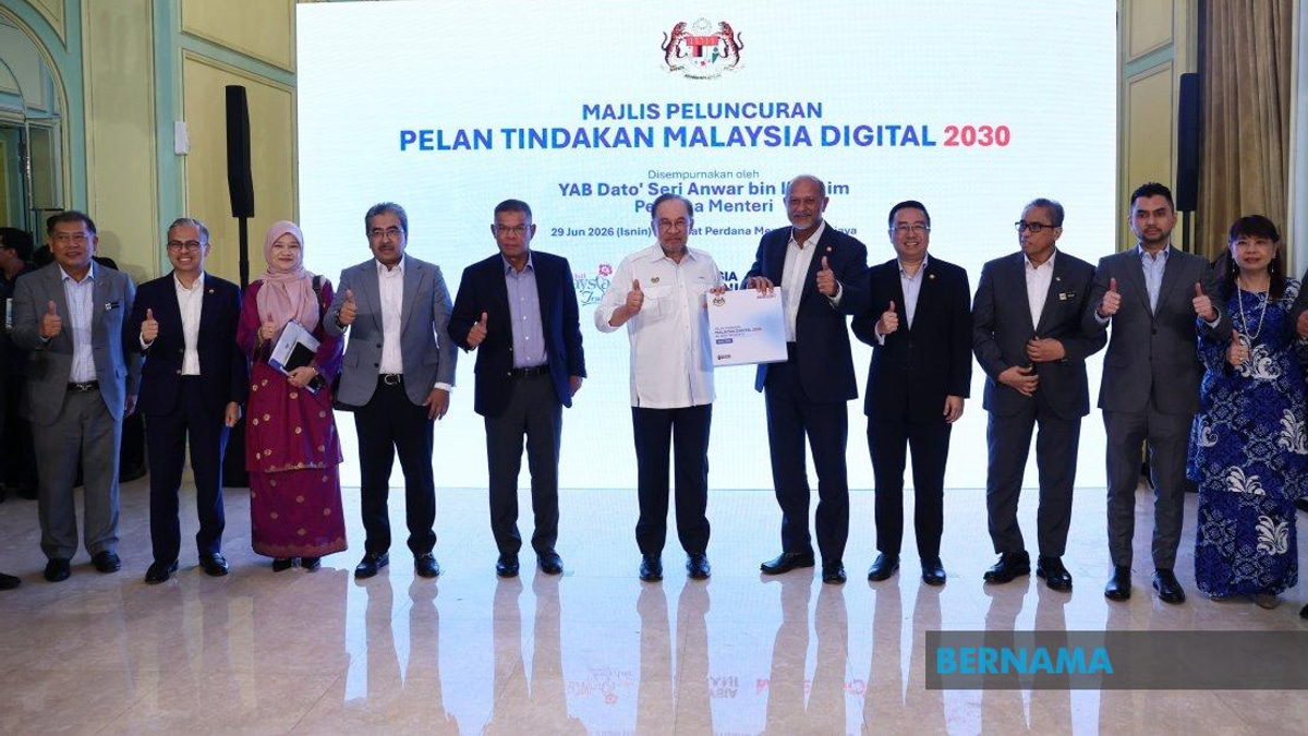 PM Anwar Unveils Malaysia Digital 2030 Plan to Transform Nation into AI Innovation Hub