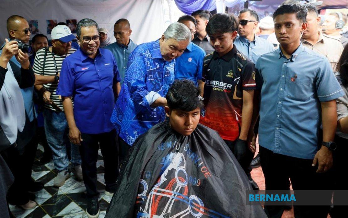 Malaysia's Jobless Rate Falls to 2.9% as Skills Training Drives Employment Growth
