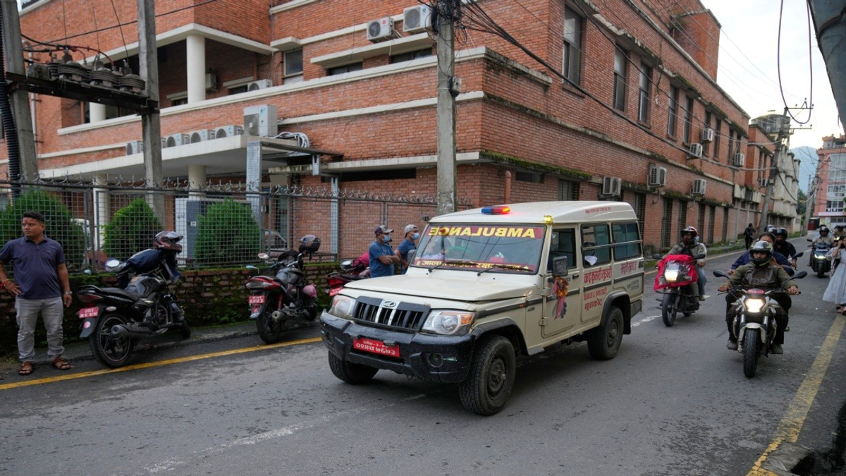 Nepal Pulls 121 Foreigners From Catastrophic Floods as Death Toll Nears 550