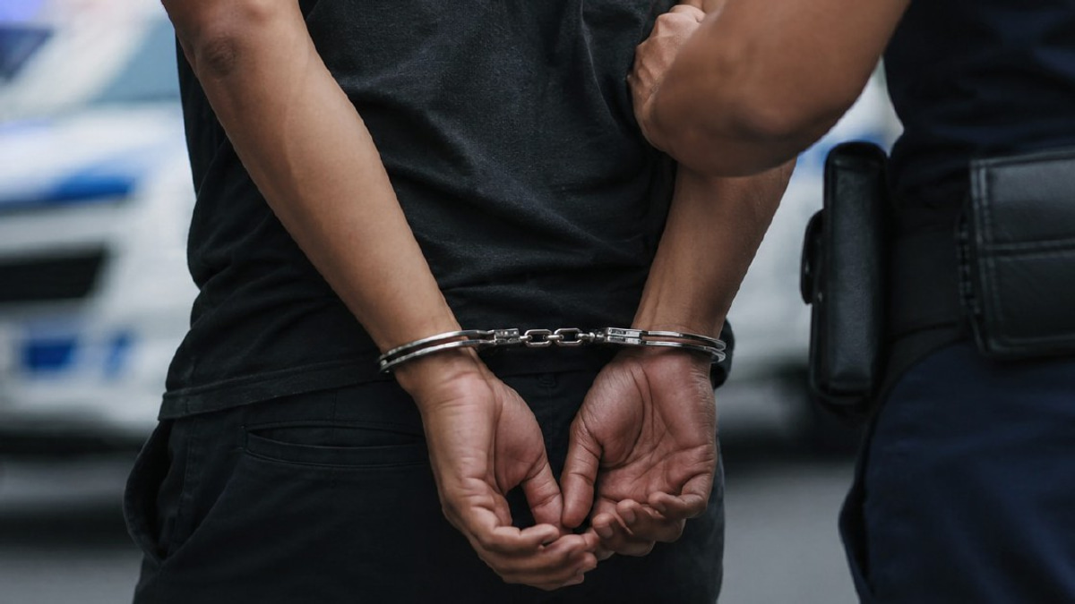 Twelve police officers arrested over alleged RM2 million extortion of Chinese national