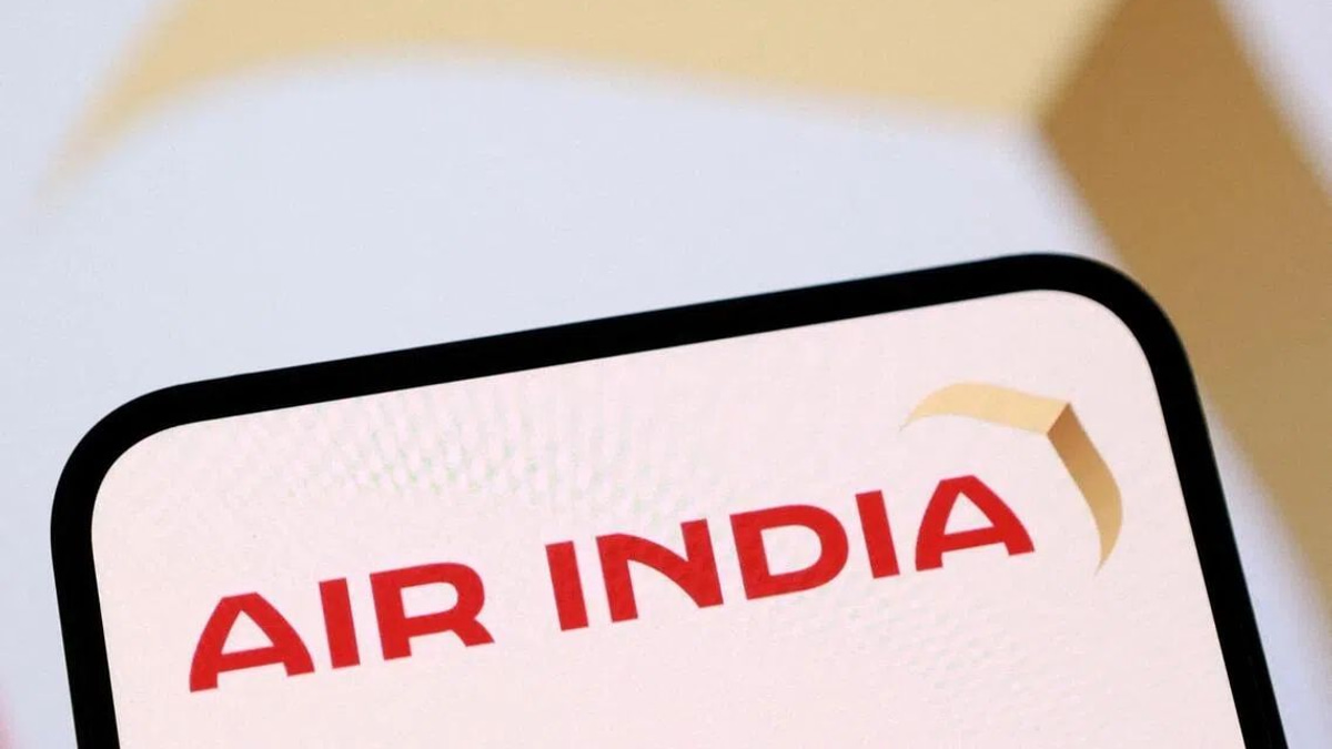 Air India A320 Lost All Flight Controls for Critical Seconds, Airbus Analysis Reveals