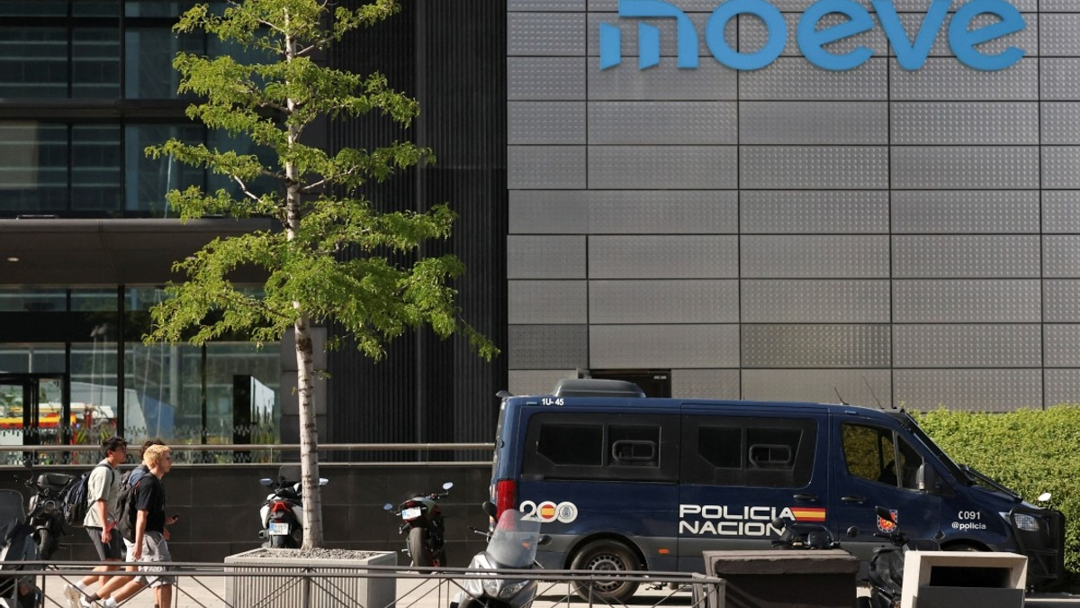 Fire Breaks Out at Torre Moeve, Spain's Second-Tallest Building