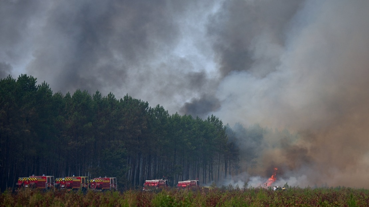 France's Wildfire Crisis: Over 85 Firefighters Injured as Blazes Ravage Southwest