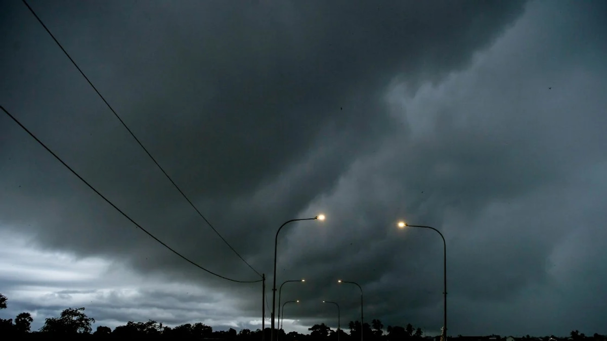 MetMalaysia issues urgent thunderstorm alert across peninsula and East Malaysia until evening
