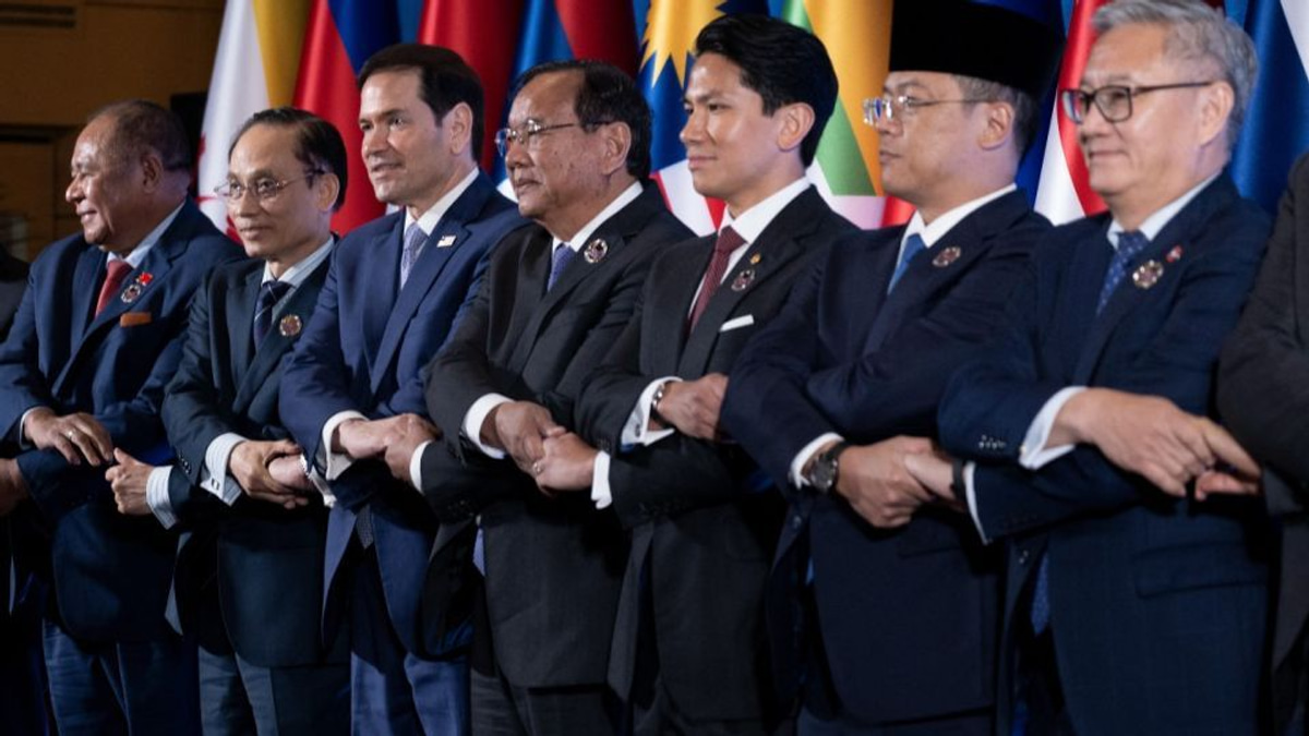 Asean Demands Safe Passage Through Strait of Hormuz Amid Middle East Turmoil