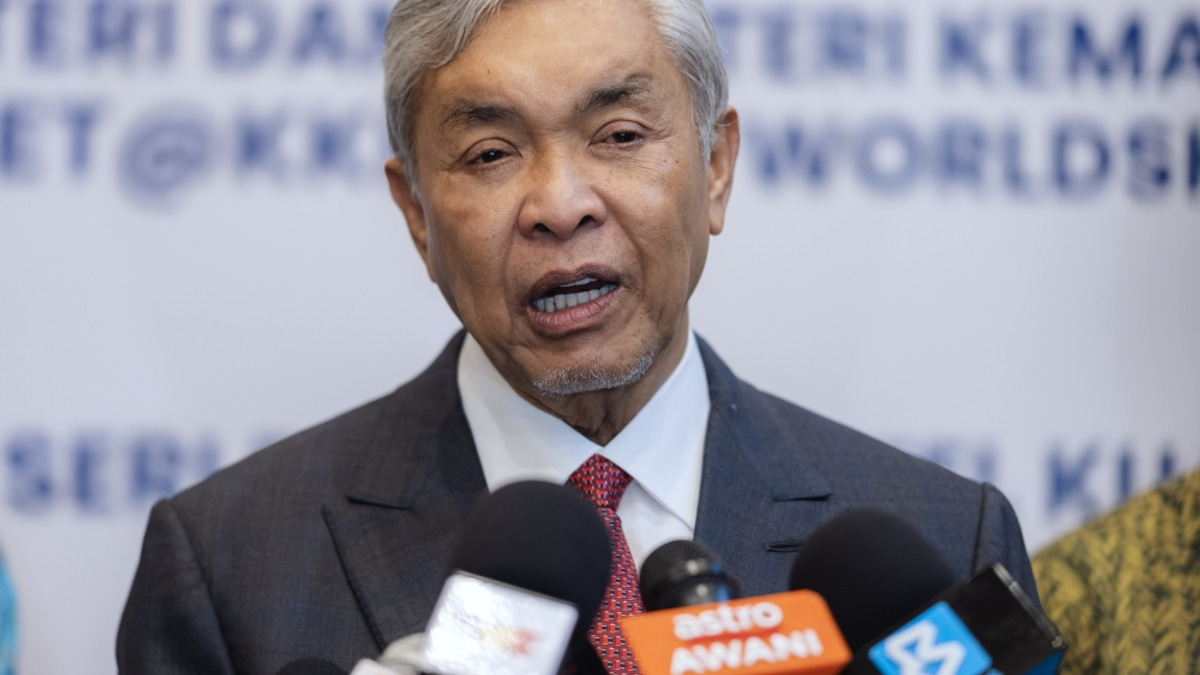 Deputy PM Zahid pledges fully sponsored Umrah for WorldSkills gold medallists from TVET programmes