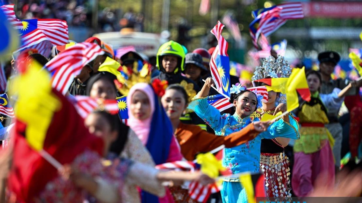 Over 30,000 Gather in Seremban for Negeri Sembilan National Day Festivities
