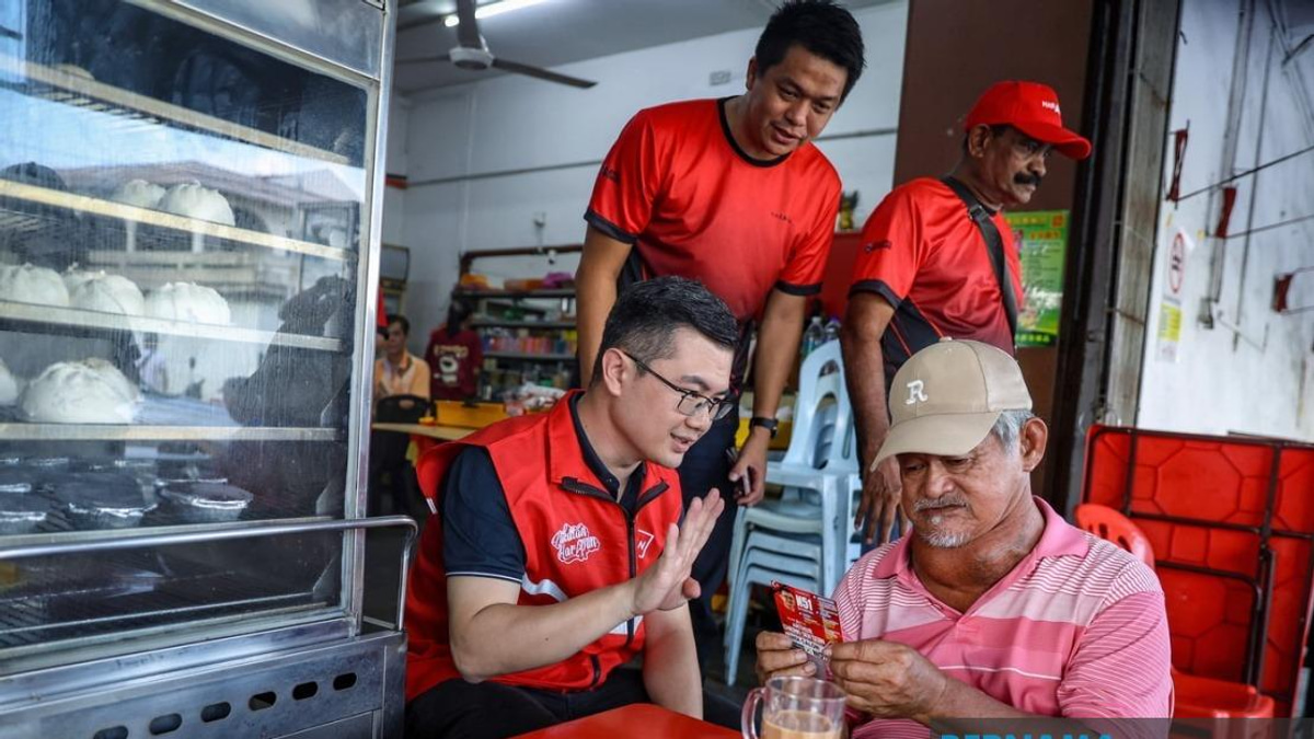 Chiong Taps Service Record To Retain Bukit Batu in Johor Poll